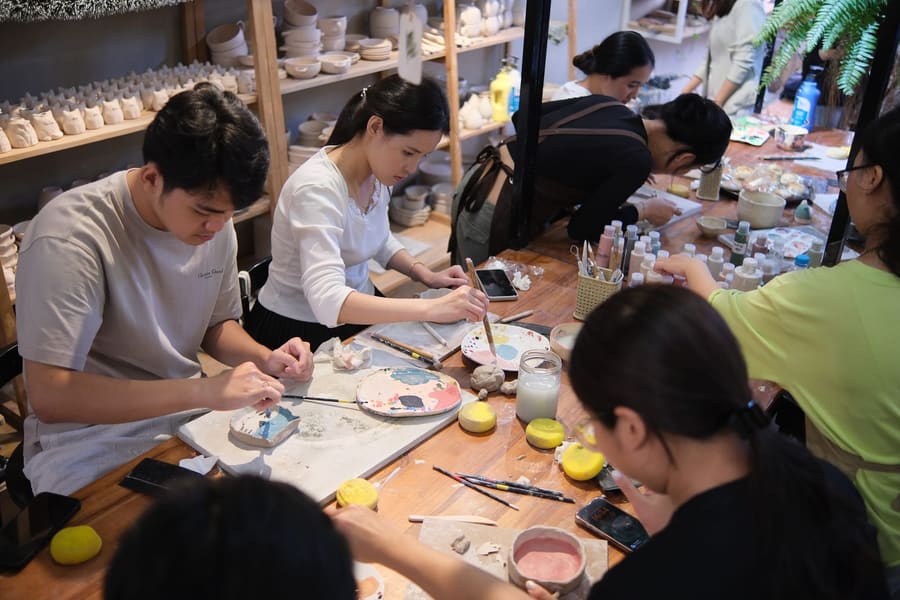 Trực Tiếp Vuốt Gốm Trên Bàn Xoay Shimpo